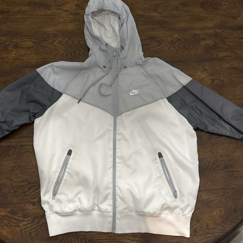 Men’s Nike Windbreaker